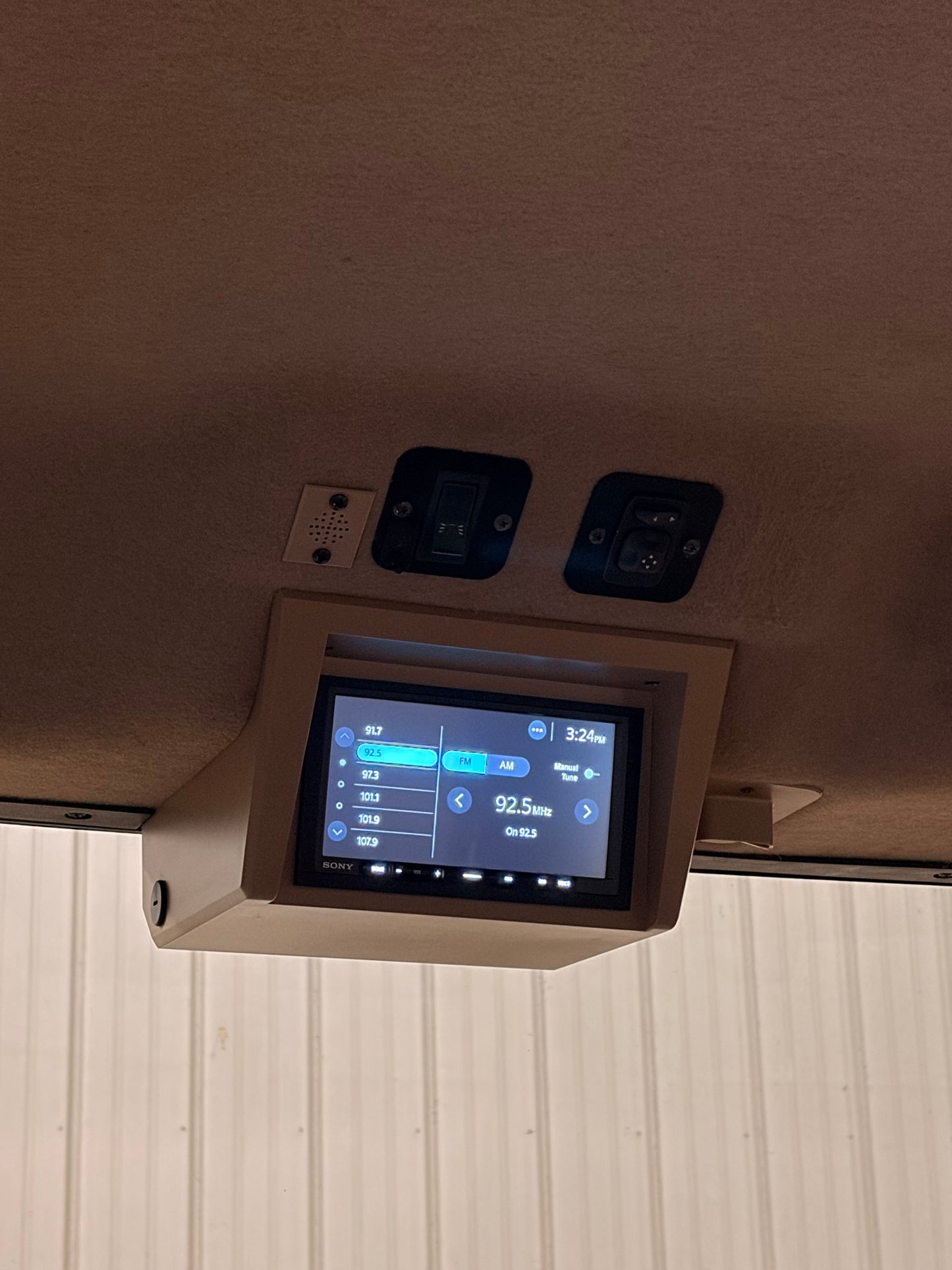John Deere Tractor Sony Radio Upgrade Kit  7000-7030, 8000-8030, 9000-9030